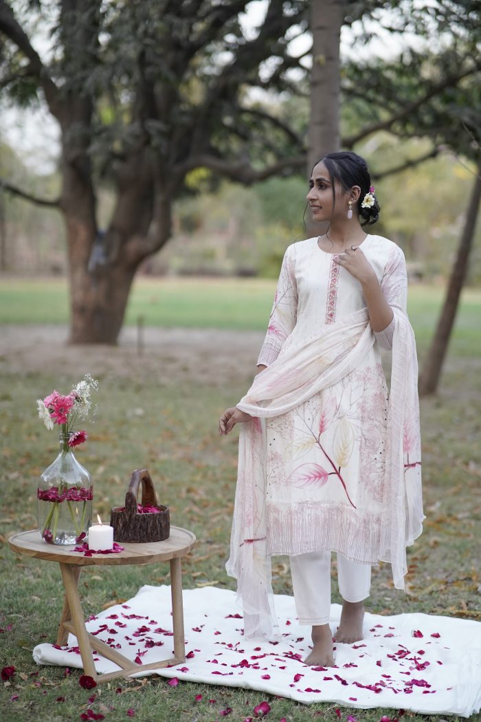Floral White Kurta Set