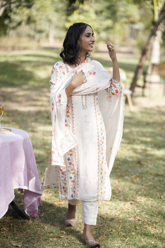 Daisy Dove Kurta Set