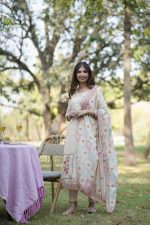 Creamy White Kurta Set