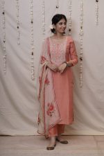 Nava Kurta Set