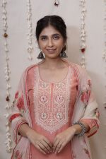 Nava Kurta Set