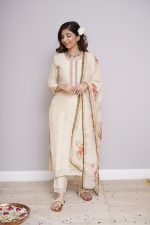Kora Kurta Set
