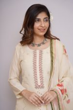 Shwet Kurta Set